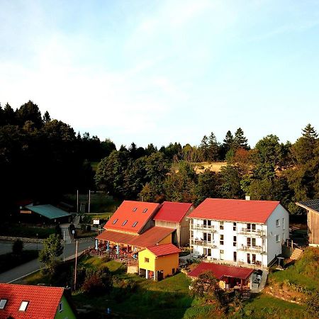 Fraenkische Linie - Radspitz-Ferienwohnungen Marktrodach 外观 照片