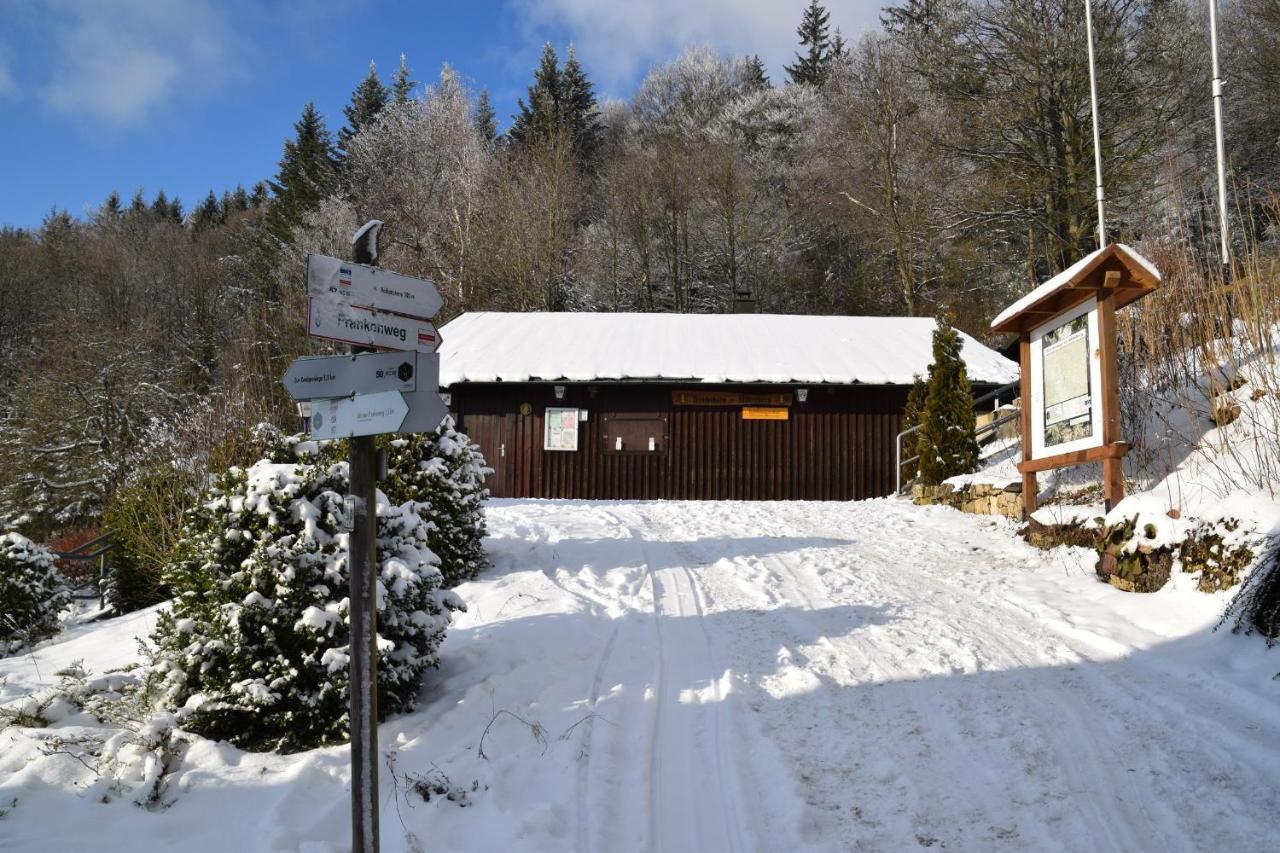 Fraenkische Linie - Radspitz-Ferienwohnungen Marktrodach 外观 照片