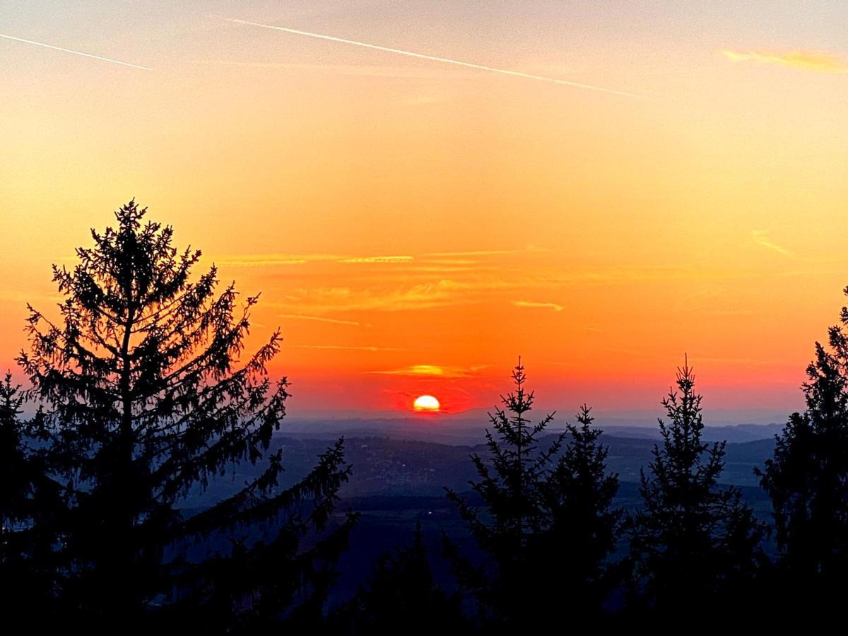 Fraenkische Linie - Radspitz-Ferienwohnungen Marktrodach 外观 照片